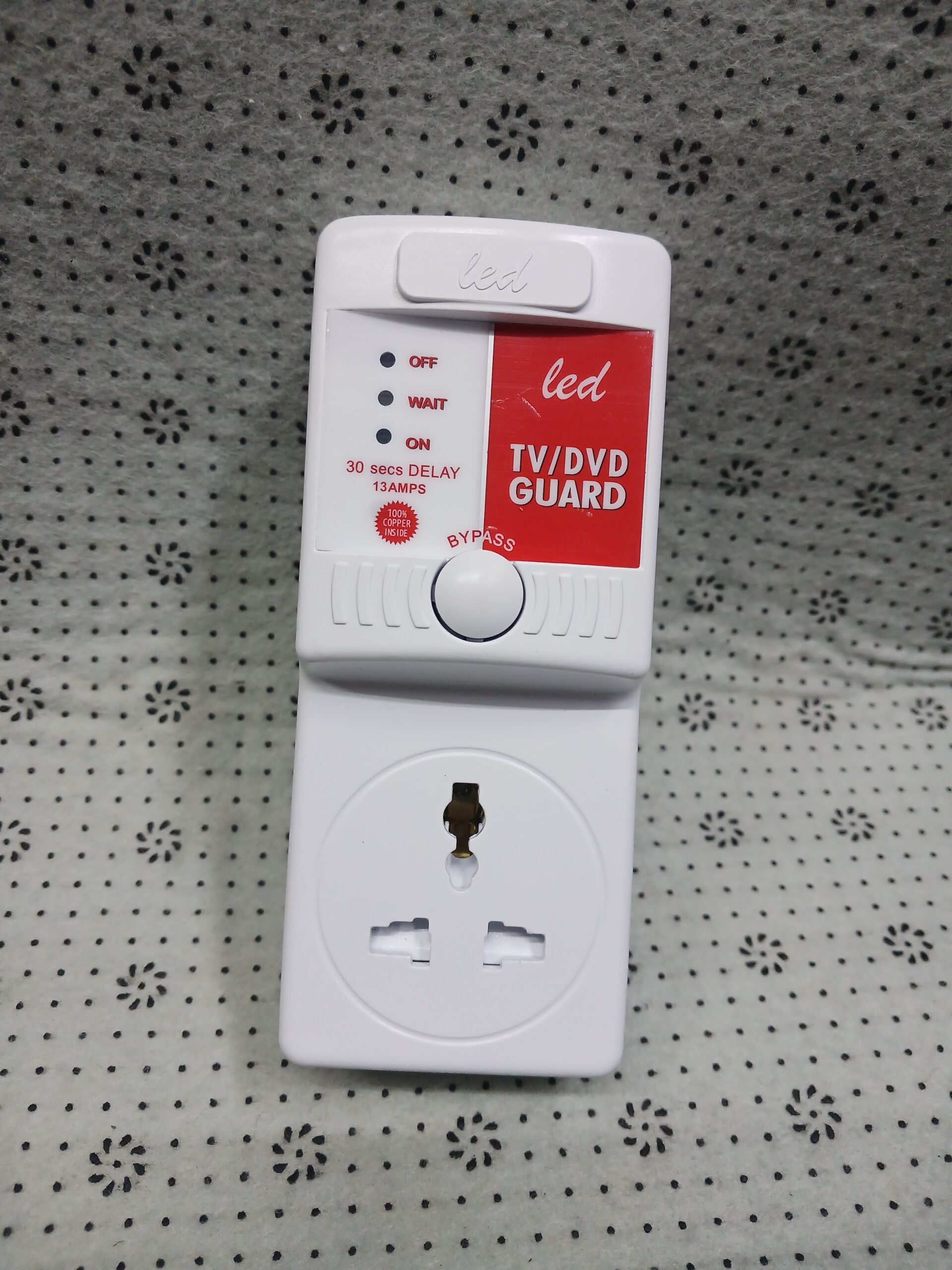 LED TV/DVD Guard Voltage Protector 13A 230V for Home Electronics